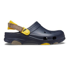 Cargar imagen en el visor de la galería, CALZADO CROCS 206340-4LH ALL TARRAIN NAVY C/AMARILLO
