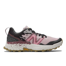 Cargar imagen en el visor de la galería, Calzado New Balance WTHIERO7 Running Montaña Rosado
